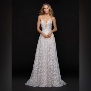 Hayley Paige Delta gown in Ivory SIZE 10